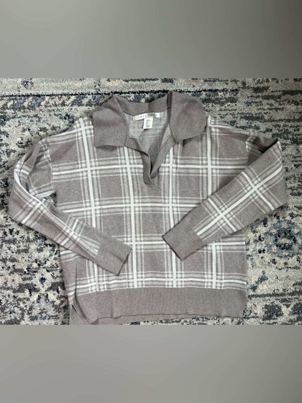 Max Studio plaid v-neck collared sweater